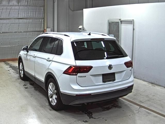 2017 Volkswagen ティグアン TSI ハイライン auction photo 2