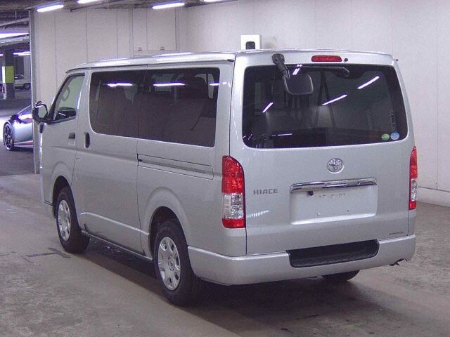 2019 Toyota Hiace Long DX GL Package 4WD auction photo 2