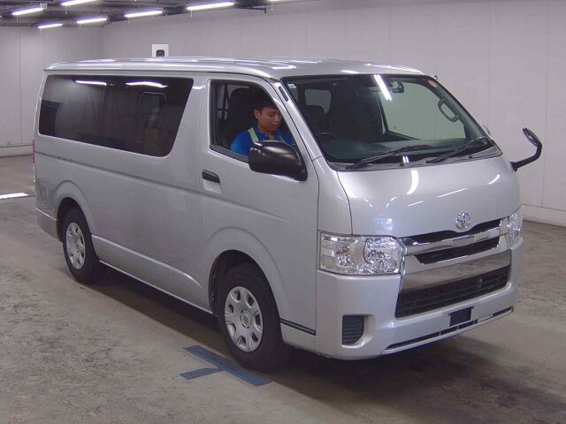 2019 Toyota Hiace Long DX GL Package 4WD Japan auction vehicle