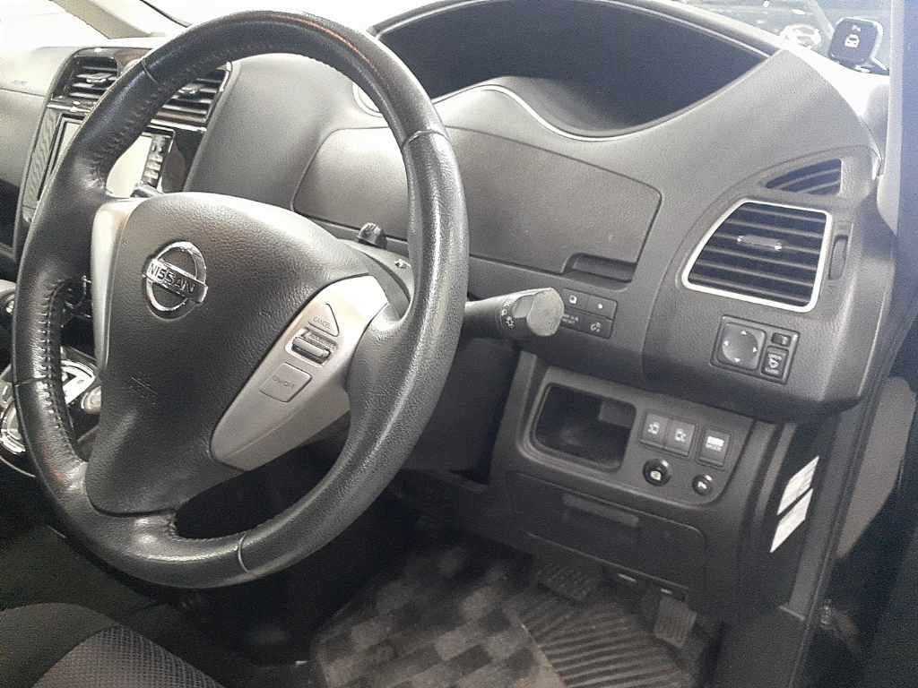 2012 Nissan Serena Highway Star V Selection auction photo 9