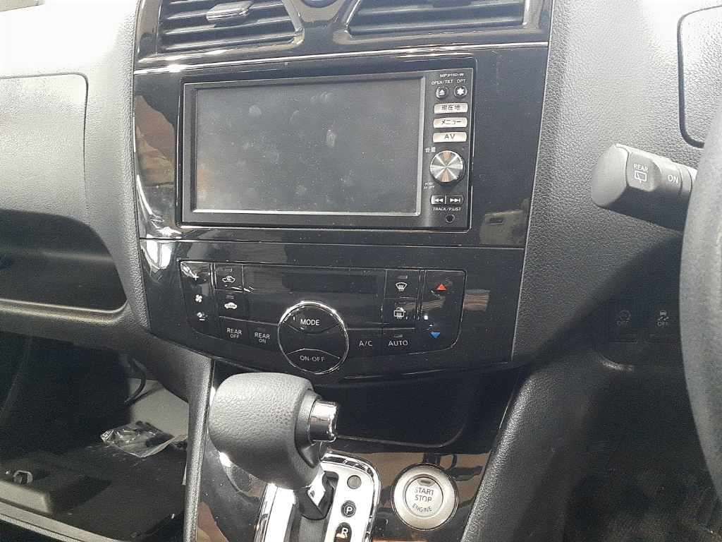 2012 Nissan Serena Highway Star V Selection auction photo 12