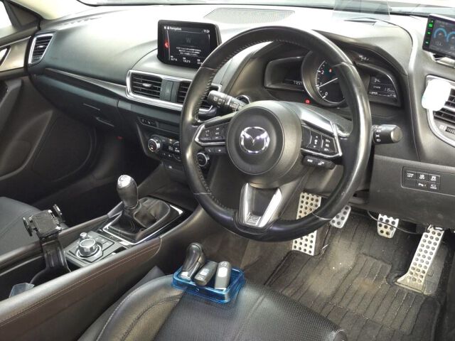 2018 Mazda アクセラスポーツ 22XD L Package auction photo 3