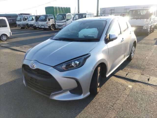2023 Toyota Yaris X auction photo 4