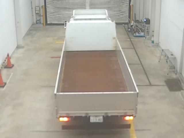 2021 Mitsubishi Fuso Canter Flatbed auction photo 3