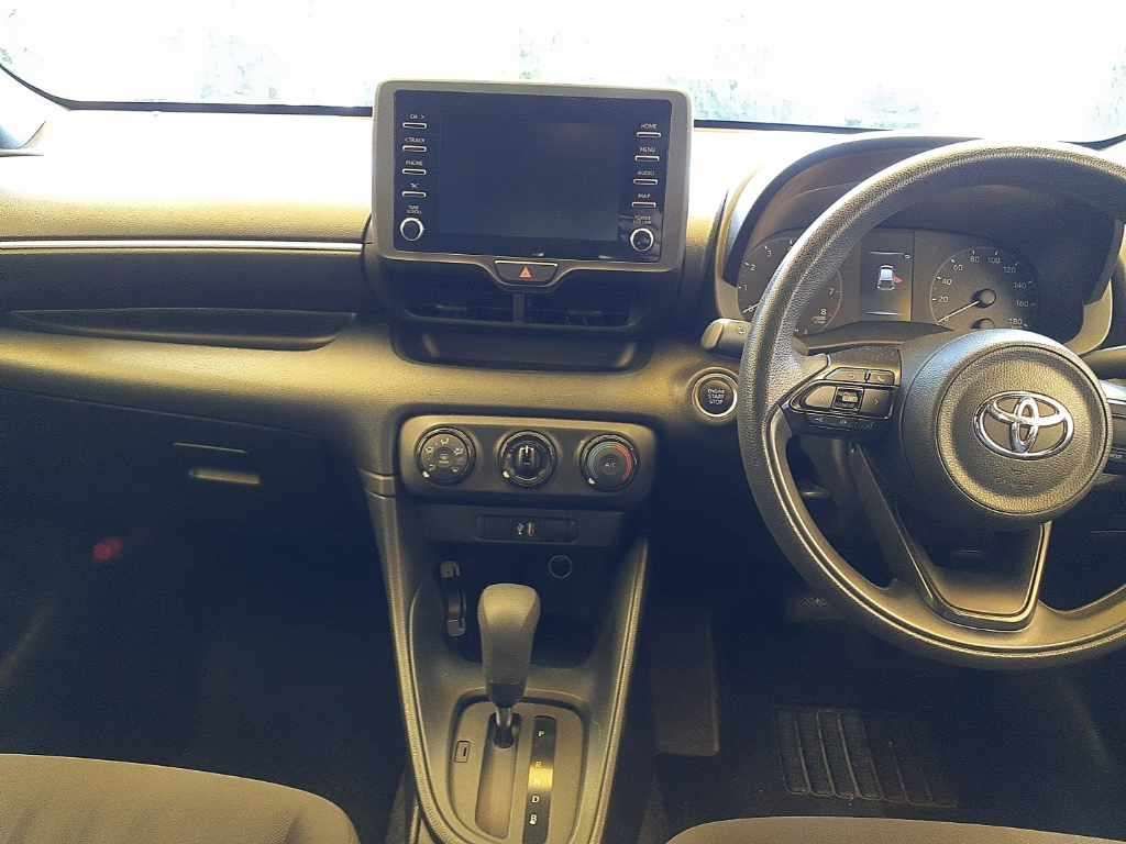 2021 Toyota Yaris X auction photo 11