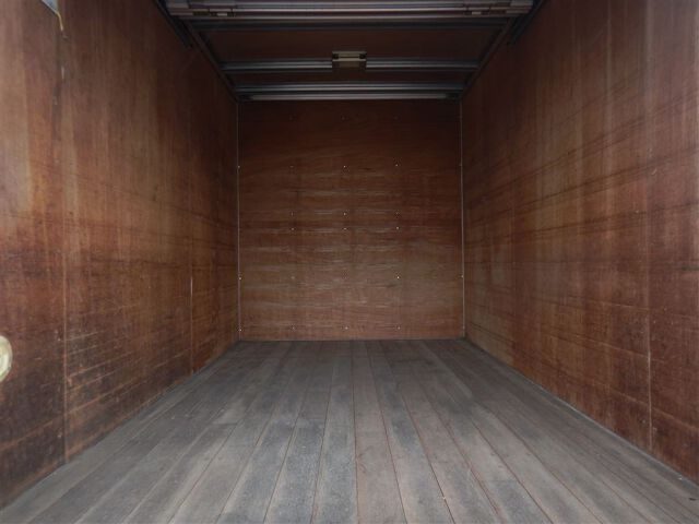 2017 Isuzu Elf Panel van auction photo 6