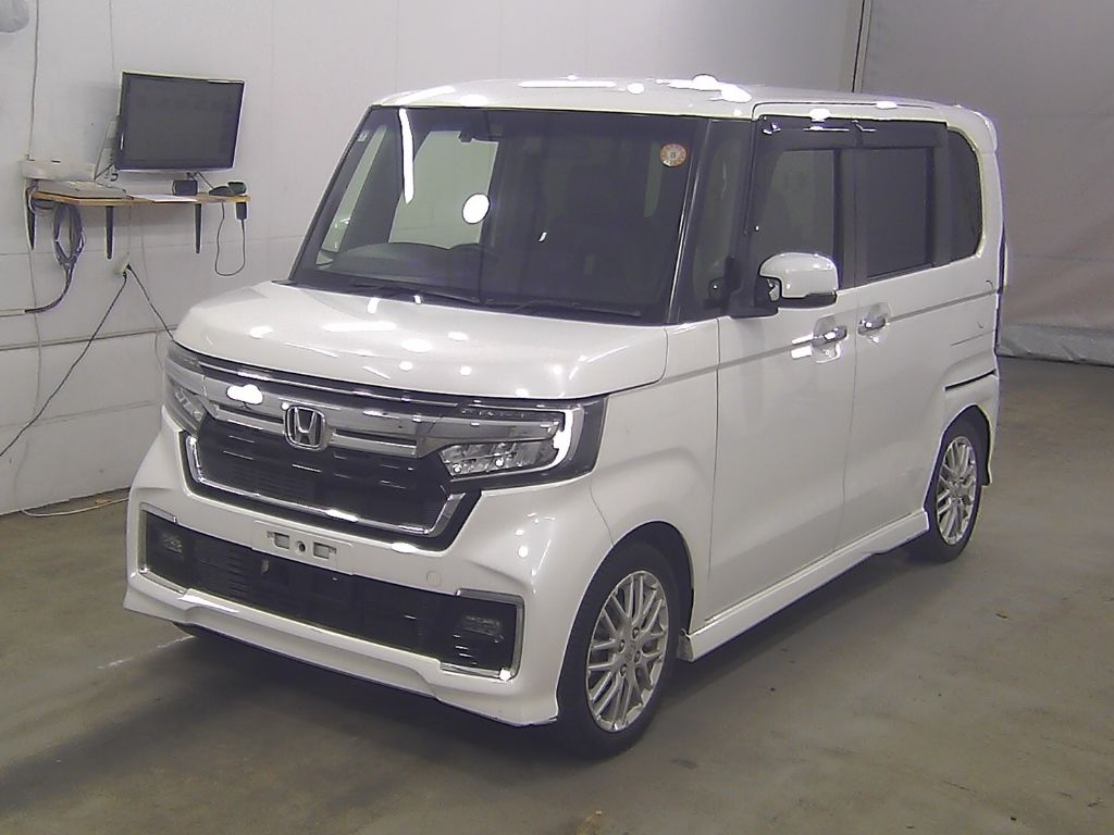 2021 Honda N-BOX カスタムLターボ auction photo 4