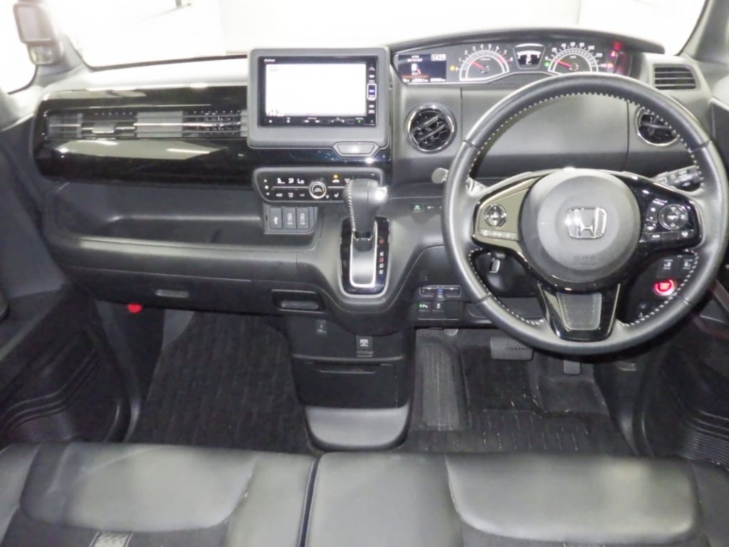 2021 Honda N-BOX カスタムLターボ auction photo 3