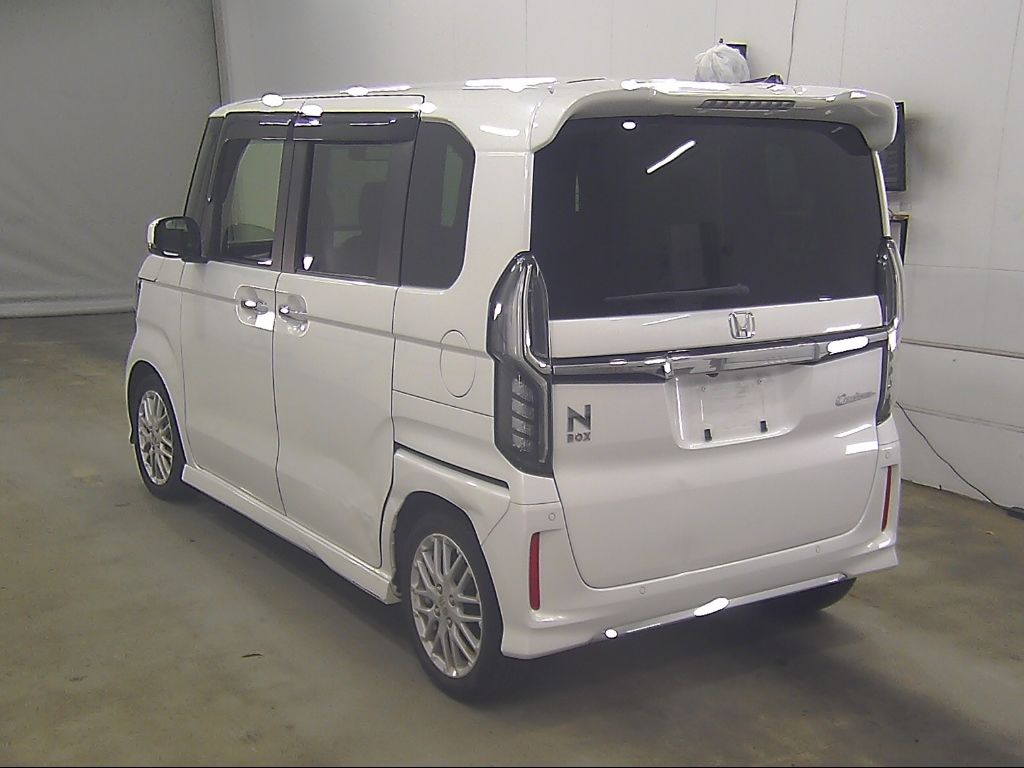 2021 Honda N-BOX カスタムLターボ auction photo 5