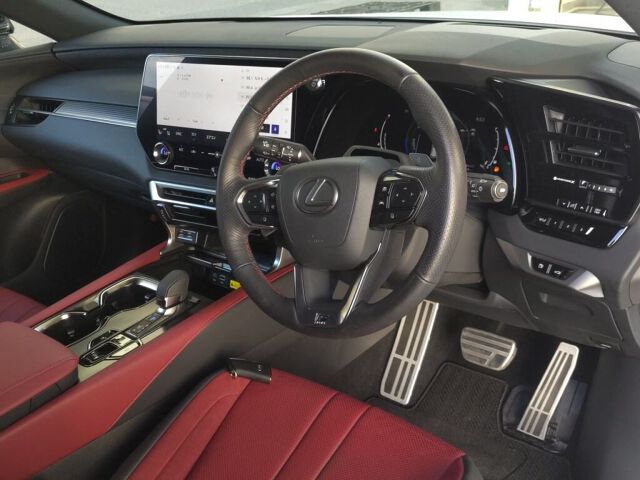 2023 Lexus RX RX500H F Super Four 4WD auction photo 3