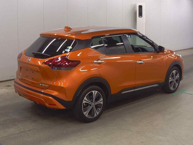 2021 Nissan Kicks XツートーンインテリアED auction photo 5