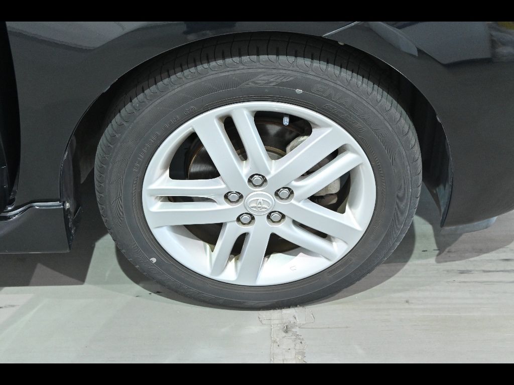 2013 Toyota Ractis S auction photo 13