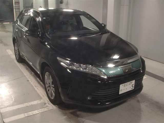Japan Auction Vehicles 12 2018 Toyota Harrier プレミアム auction photo