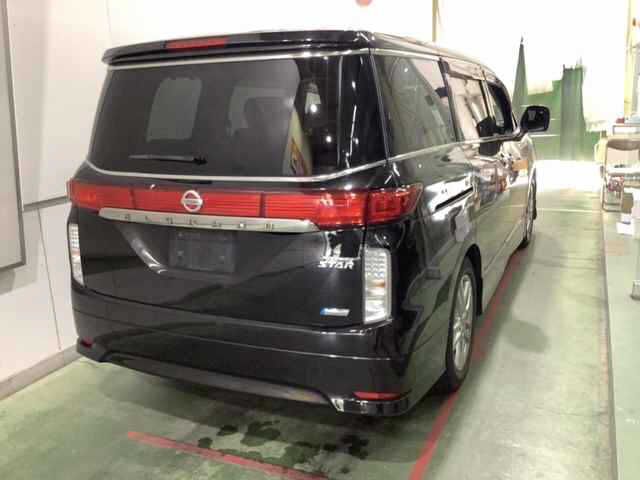 2011 Nissan Elgrand ハイウェイスター auction photo 2