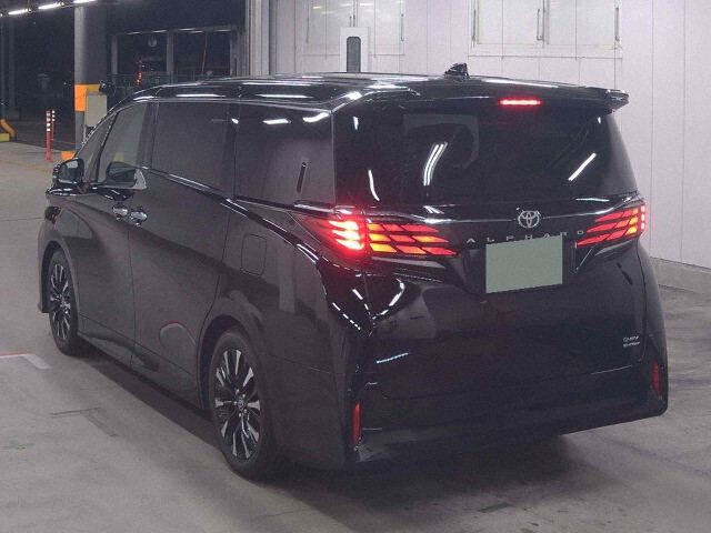 2025 Toyota Alphard Z 4WD auction photo 2