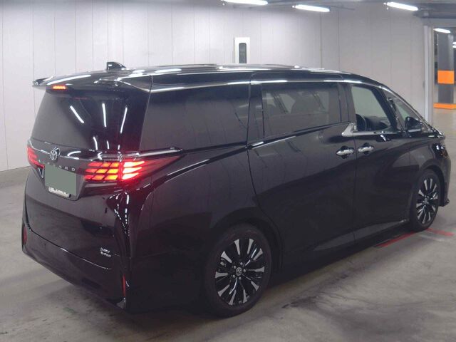 2025 Toyota Alphard Z 4WD auction photo 5