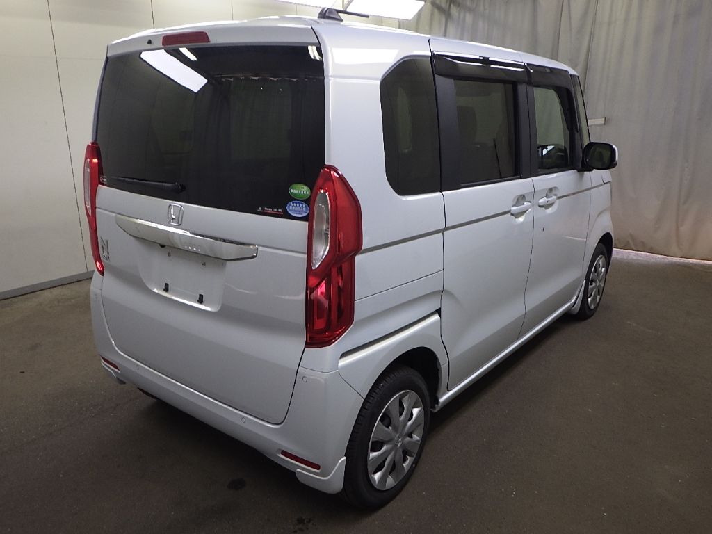 2021 Honda N-BOX 4WD L auction photo 2