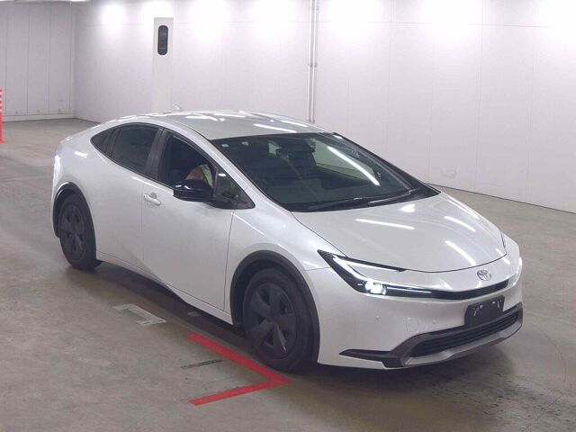 Japan Auction Vehicles 8 2025 Toyota Prius U auction photo