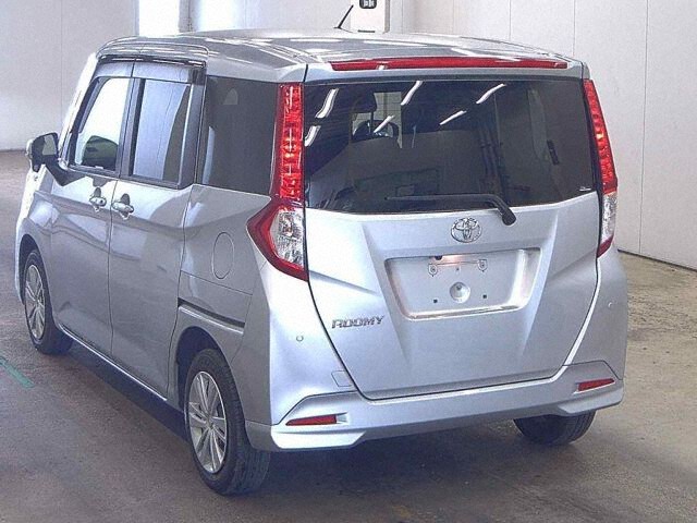 2023 Toyota Roomy G auction photo 2