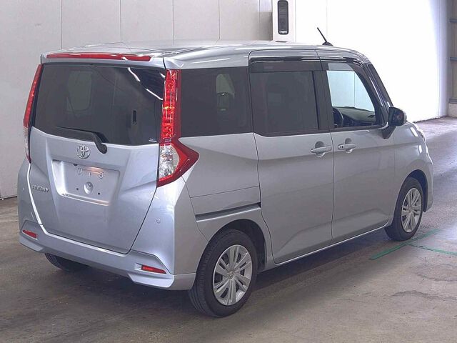 2023 Toyota Roomy G auction photo 5