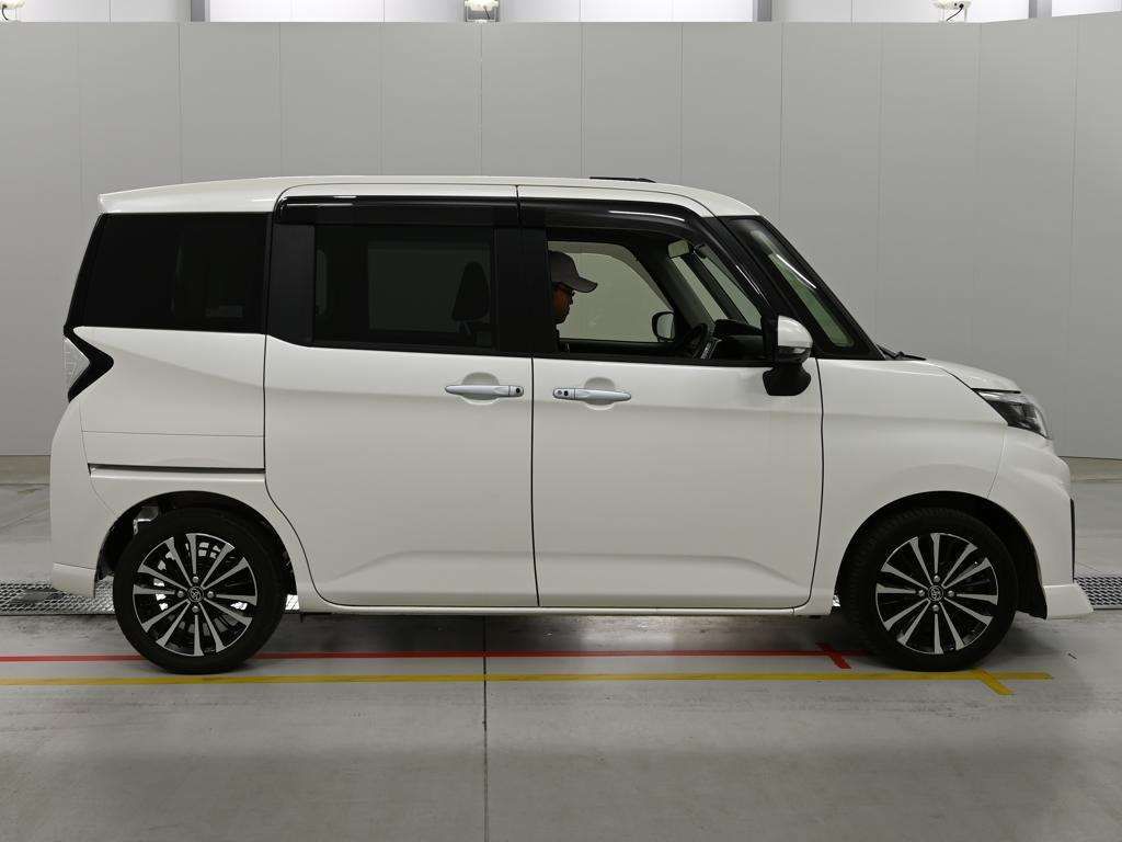2021 Toyota Roomy カスタムG-T auction photo 3