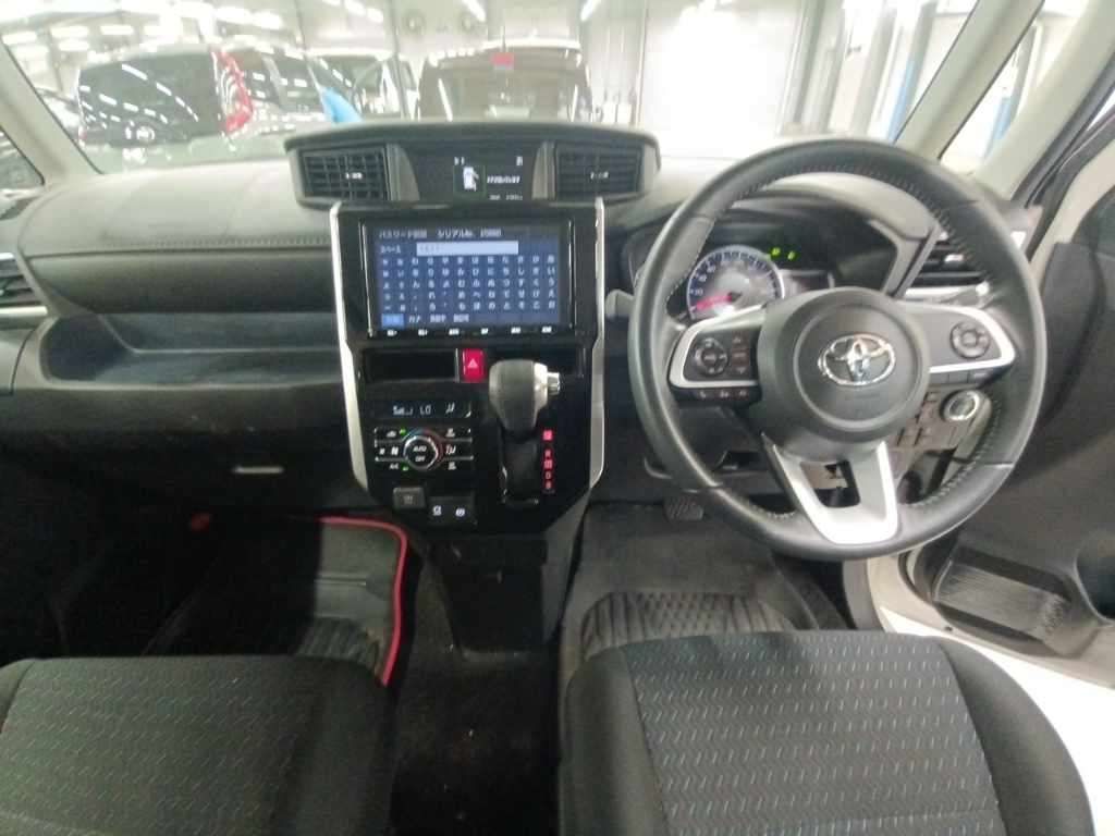2021 Toyota Roomy カスタムG-T auction photo 11