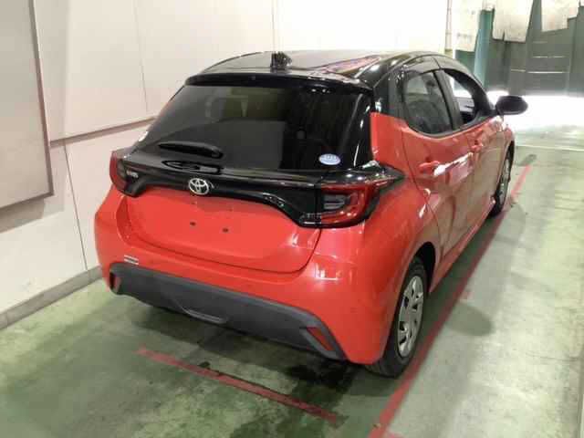 2020 Toyota Yaris G auction photo 2