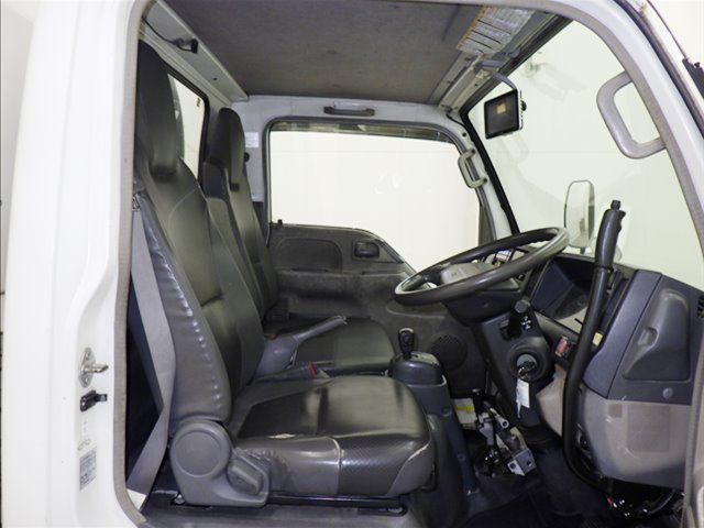2010 Isuzu Elf dump auction photo 5