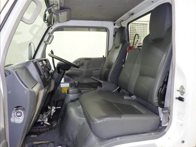 2010 Isuzu Elf dump auction photo 8