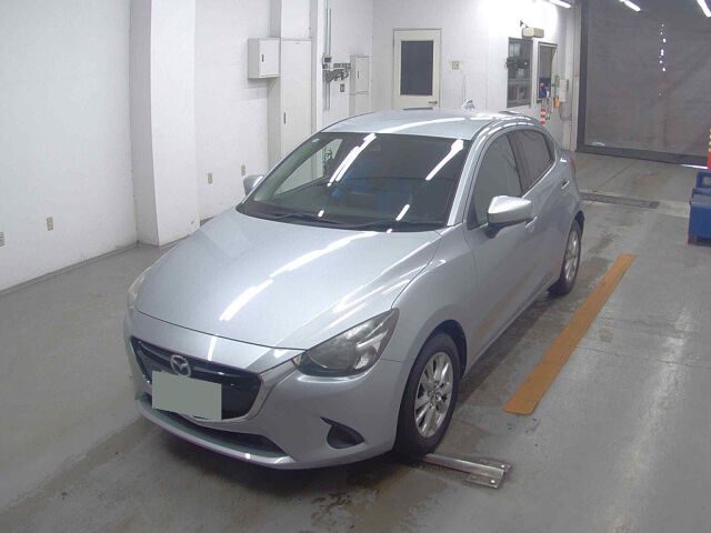 2018 Mazda Demio XD auction photo 4