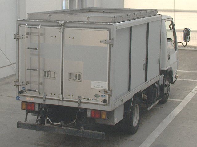2011 Isuzu Elf ボトルカー auction photo 2