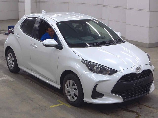 Japan Auction Vehicles 8 2022 Toyota Yaris X 4WD auction photo