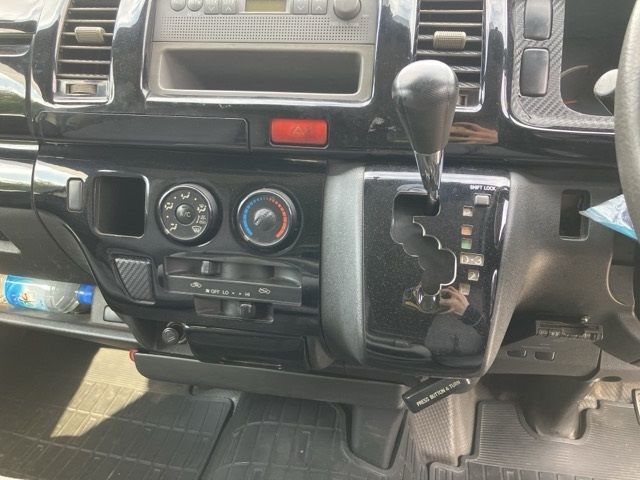 2007 Toyota Hiace auction photo 5