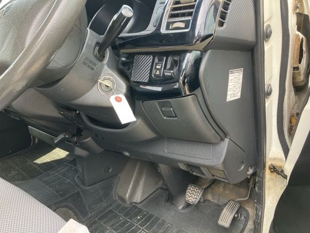 2007 Toyota Hiace auction photo 6