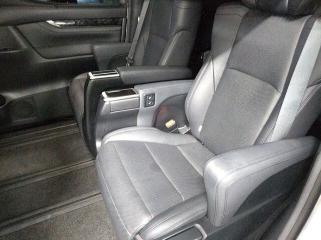 2021 Toyota Alphard 2.5S Cパッケージ auction photo 6