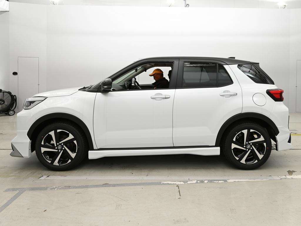 2026 Toyota Raize Hybrid Z auction photo 4