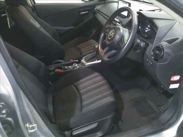 2023 Mazda 2 4WD 15S Skyactiv-G SCBS auction photo 4