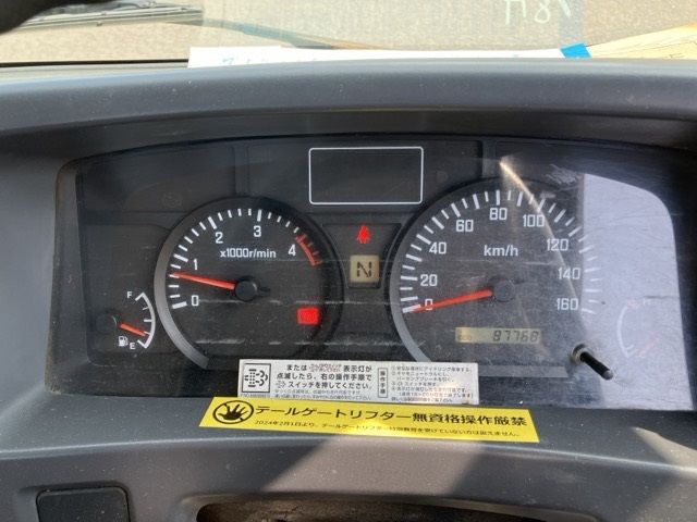 2010 Isuzu Elf ヒラ PG auction photo 7