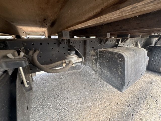2010 Isuzu Elf ヒラ PG auction photo 12