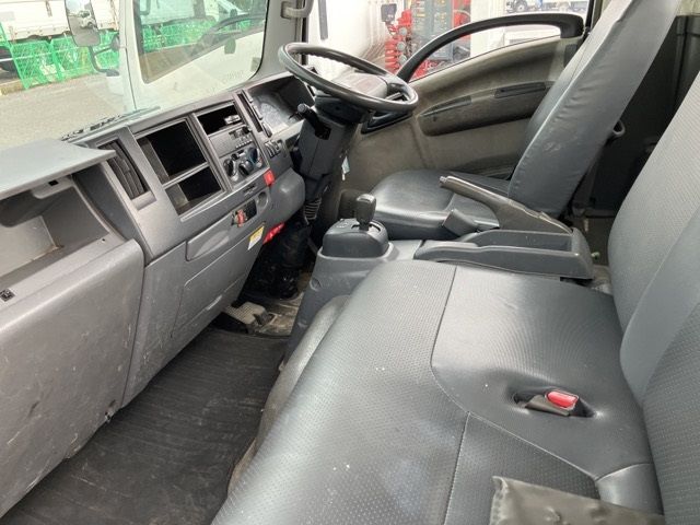 2010 Isuzu Elf ヒラ PG auction photo 5