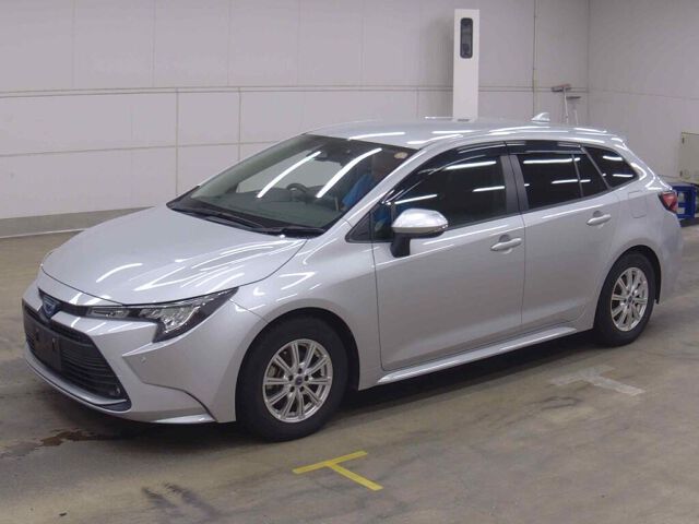 2023 Toyota Corolla Touring ハイブリッドG 4WD auction photo 4