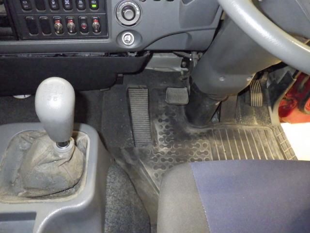 2012 Mitsubishi Fuso Fighter With crane auction photo 7