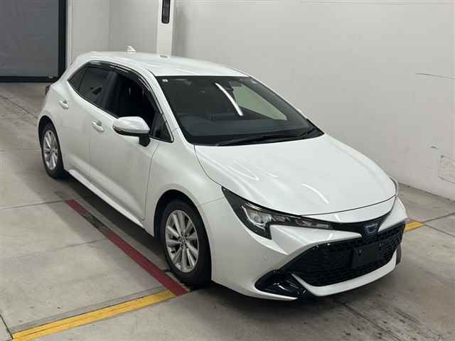 2023 Toyota Corolla Sport ハイブリッドG Japan auction vehicle
