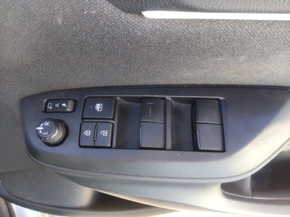 2021 Toyota Yaris auction photo 14