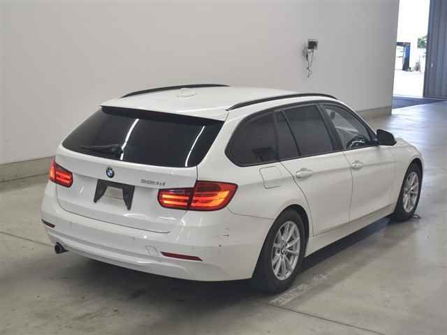 2013 BMW BMW3シリーズツーリング 320dブルーPFツーリング auction photo 5