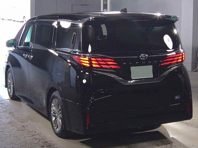 2024 Toyota Alphard Z auction photo 2