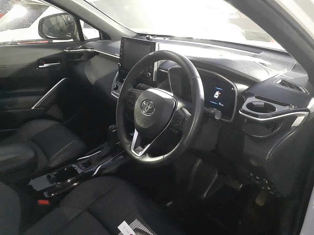 2022 Toyota Corolla Cross ハイブリッド Z auction photo 9