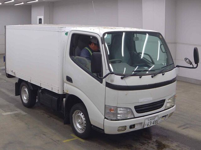 2003 Toyota Dyna 4WD Japan auction vehicle