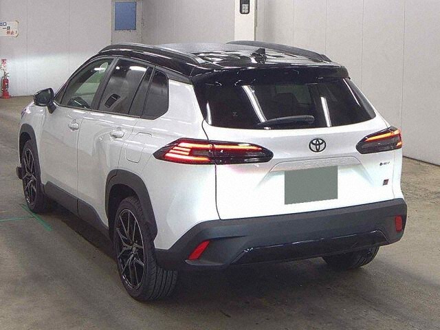 2026 Toyota Corolla Cross GRスポーツ 4WD auction photo 2