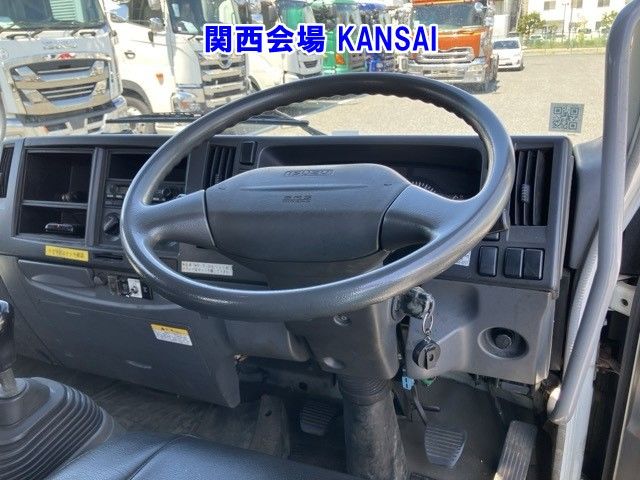 2007 Isuzu Forward ヒラ.クレーン auction photo 4